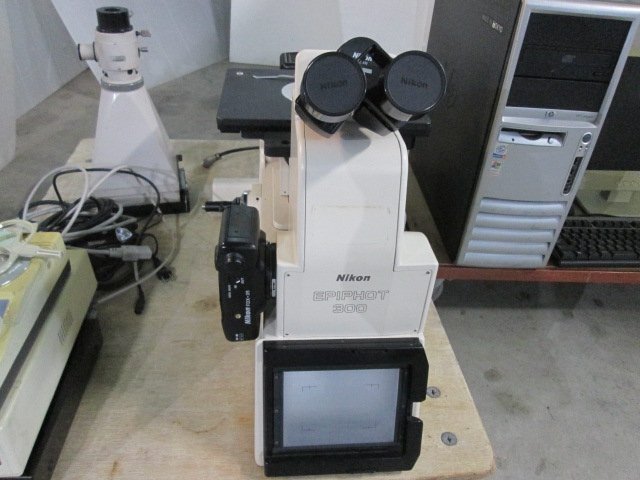 Nikon EPIPHOT 300 Microscope System [g1219168450]