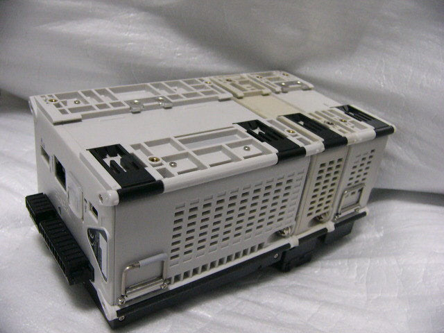 Keyence NR-600 NR-TH08 NR-U60 Data Acquisition System [d1221594084]