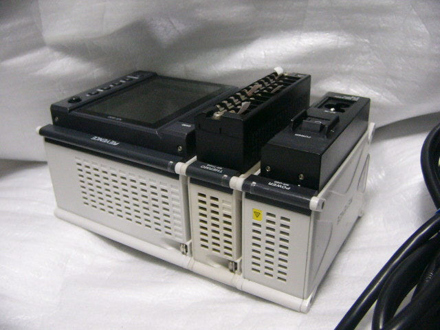 Keyence NR-600 NR-TH08 NR-U60 Data Acquisition System [d1221594084]