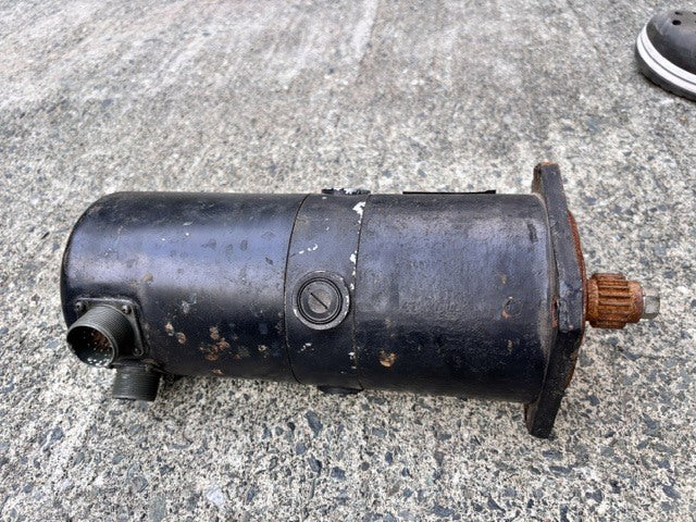 FANUC A068-0611-B083 DC Servo Motor [e1231158960]