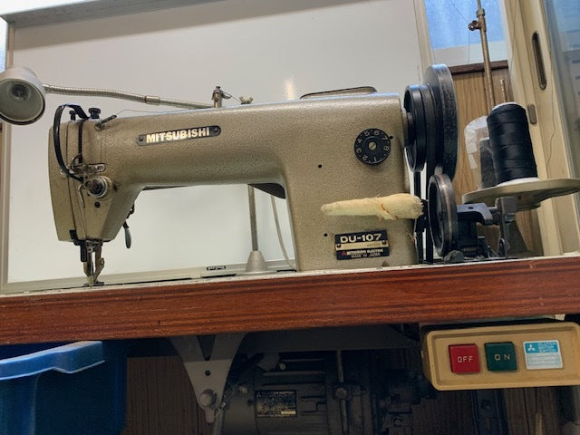 Mitsubishi Electric DU-107 Industrial Sewing Machine [v1231774136]