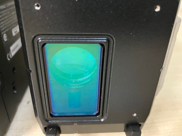 Keyence WI-5000 White Light Interference 3D Displacement Sensor with WI-010 Head [r1235902995]