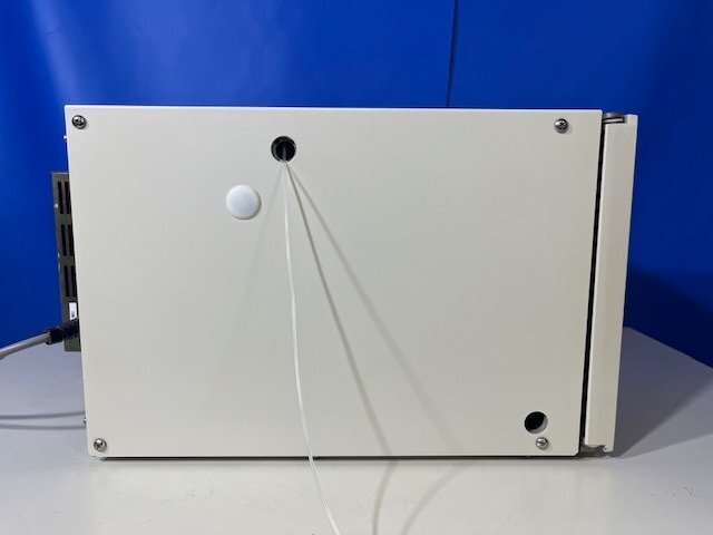 Shimadzu SIL-10A Liquid Chromatograph Autosampler [r1240118431]