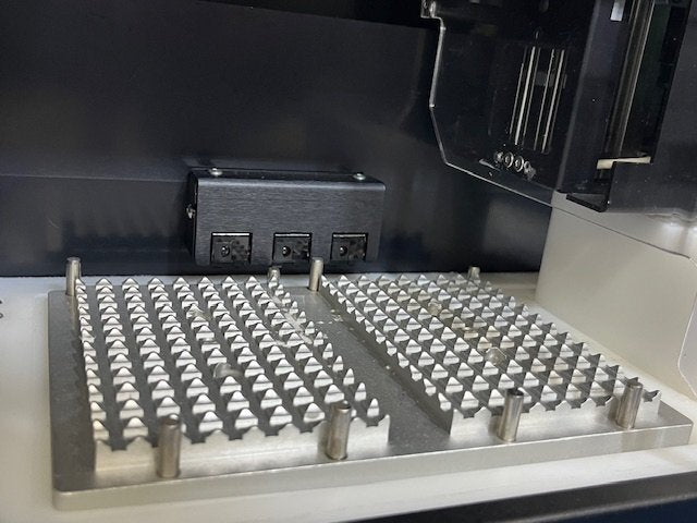 Bio-Rad ProteOn XPR36 Molecular Interaction Array System [s1240119560]