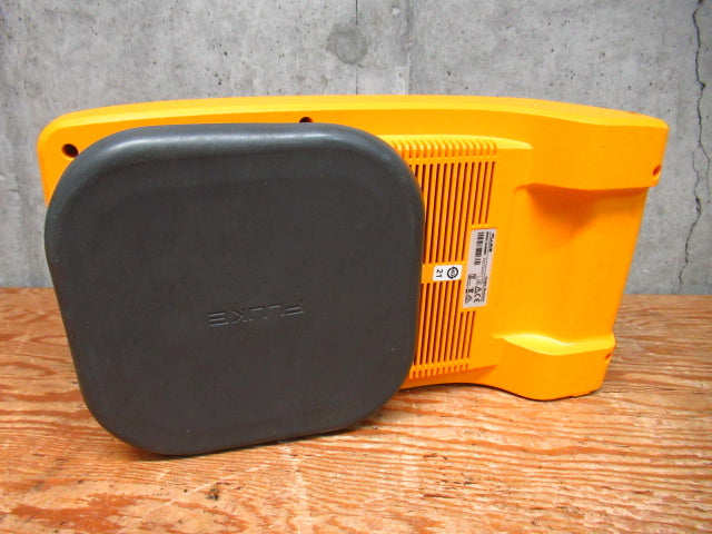 Fluke ii900 Sonic Industrial Imager with 2 Batteries and Charger (for parts or not working) [o1240704416]