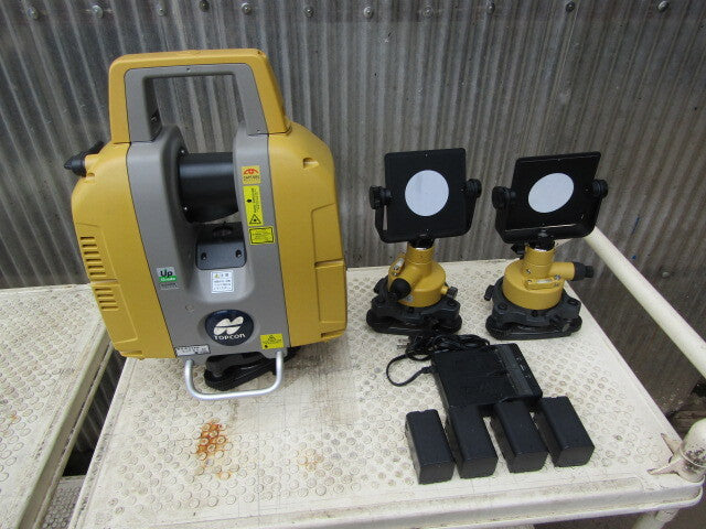 Topcon GLS-2000 3D Laser Scanner with 2 Target Plates [c1246521992]