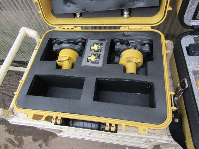Topcon GLS-2000 3D Laser Scanner with 2 Target Plates [c1246521992]