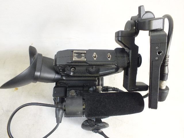 Canon EOS C200 Video Camera (as-is) [c1246922216]
