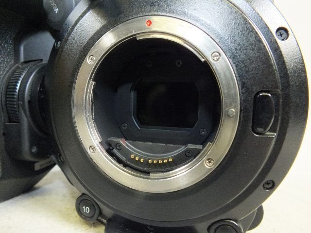 Canon EOS C200 Video Camera (as-is) [c1246922216]
