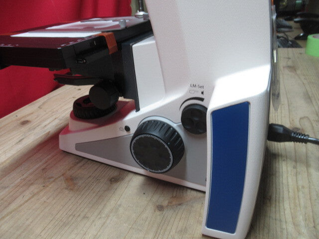 Carl Zeiss Axiolab 5 Microscope with Lens (as-is) [e1247181931]