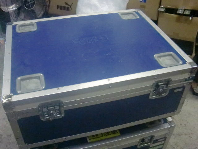 Panasonic PT-DZ870K DLP Projector with Hard Case 8500 Lumens [v1248152116]