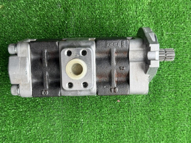 Shimadzu SGP1-32L23L661 Hydraulic Pump [q1248898426]