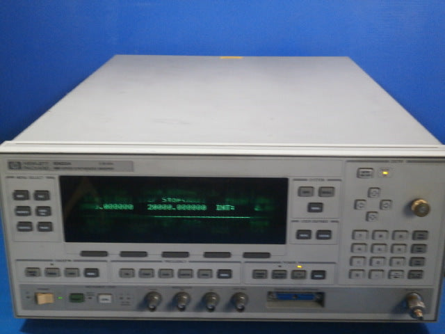 hp 83622A Synthesized Sweeper 2-20GHz [u1248996406]