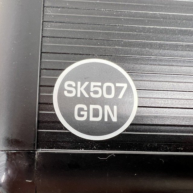 Makita SK507GDN Rechargeable Indoor Outdoor Laser Level with Battery and Charger (untested) [k1229202377]