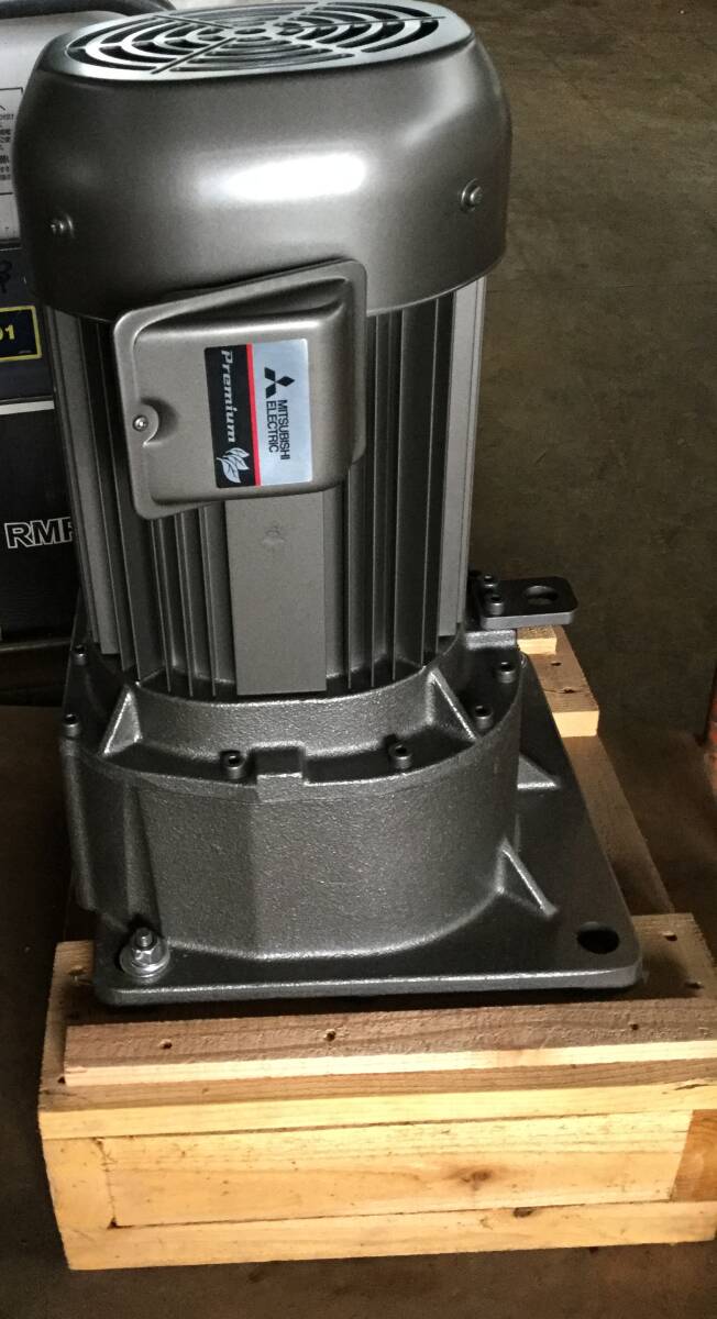 Mitsubishi Electric GM-D DP Gear Motor 3.7kW 4P 3-Phase (as-is) [x1249817026]