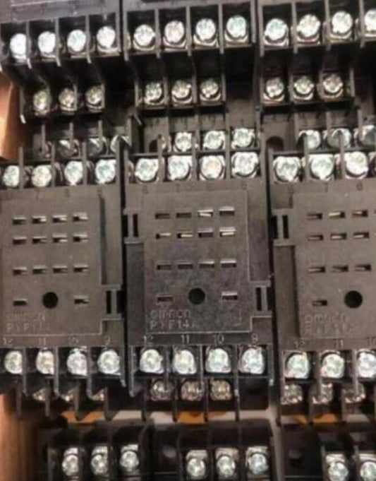 OMRON PYF14A Surface Connection Socket 500 Pieces Set [g1046677726]