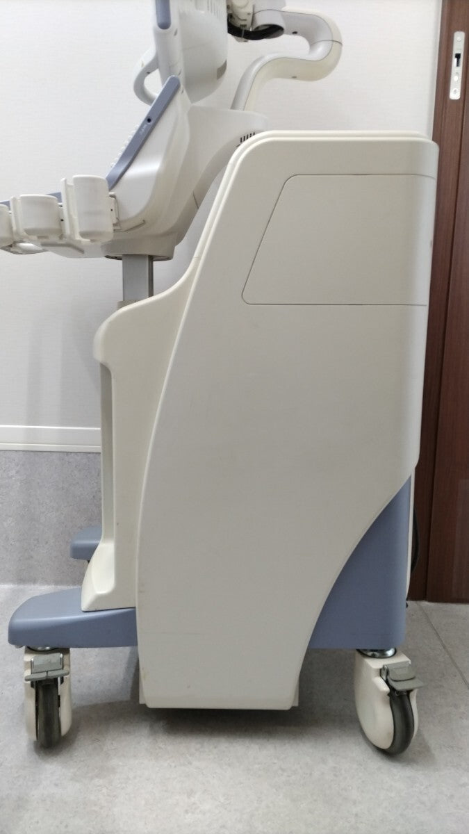 ALOKA ProSound α7 Ultrasound Imaging Device [h1217930152]