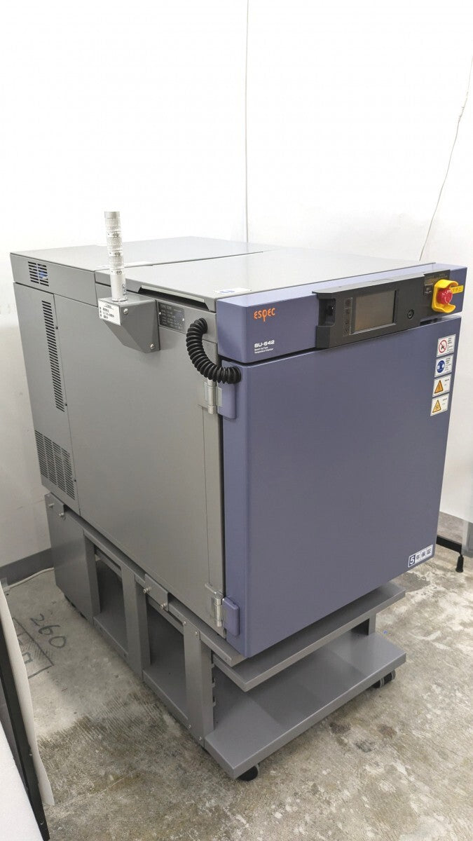 ESPEC SU-642 Compact Environmental Test Chamber with Stand [c1239075272]