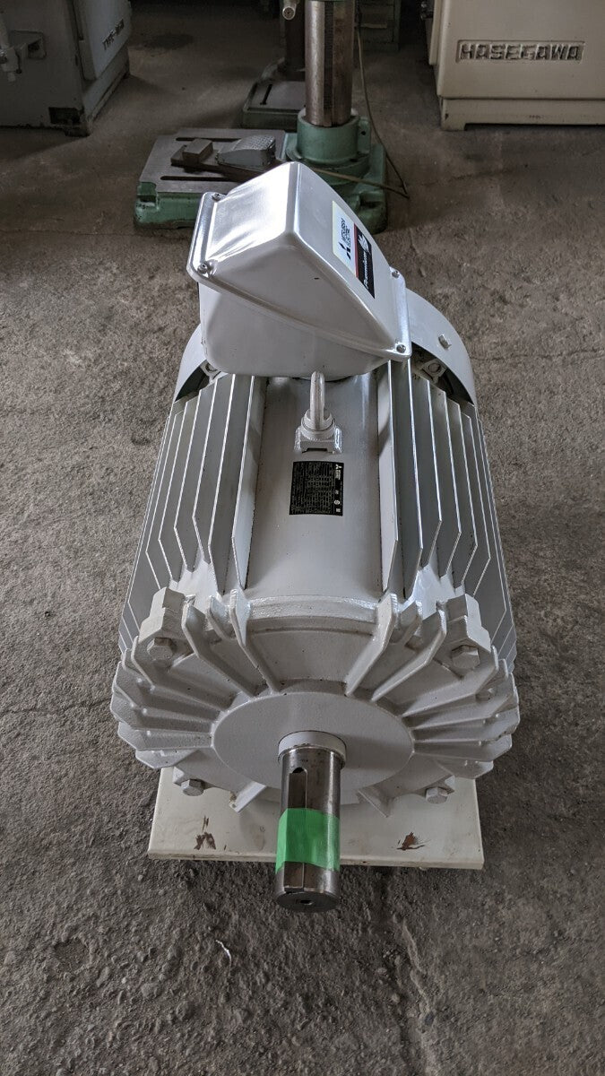 Mitsubishi Electric SF-PR Three-Phase Motor 30kW 200/400V 6-Pole [m1243300073]