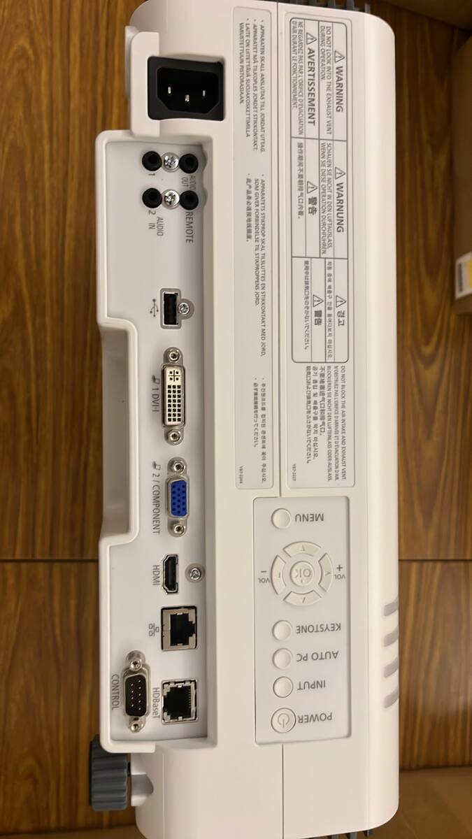Canon WUX500ST Projector [x1244345583]