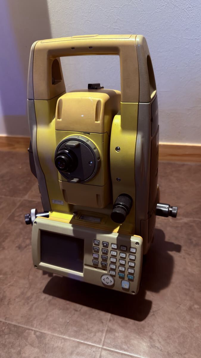Topcon GPT-7500 Total Station with Case [d1250093183]