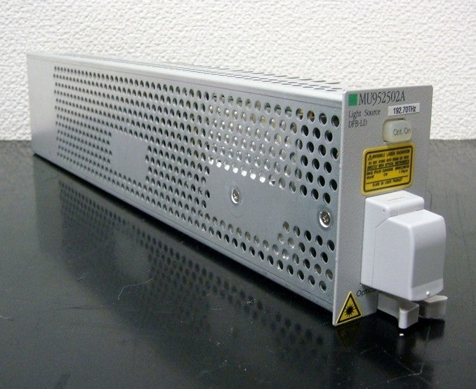 ANRITSU MU952504A 1540-1544nm +10dBm DFB-LD Light Source [e1048602869]