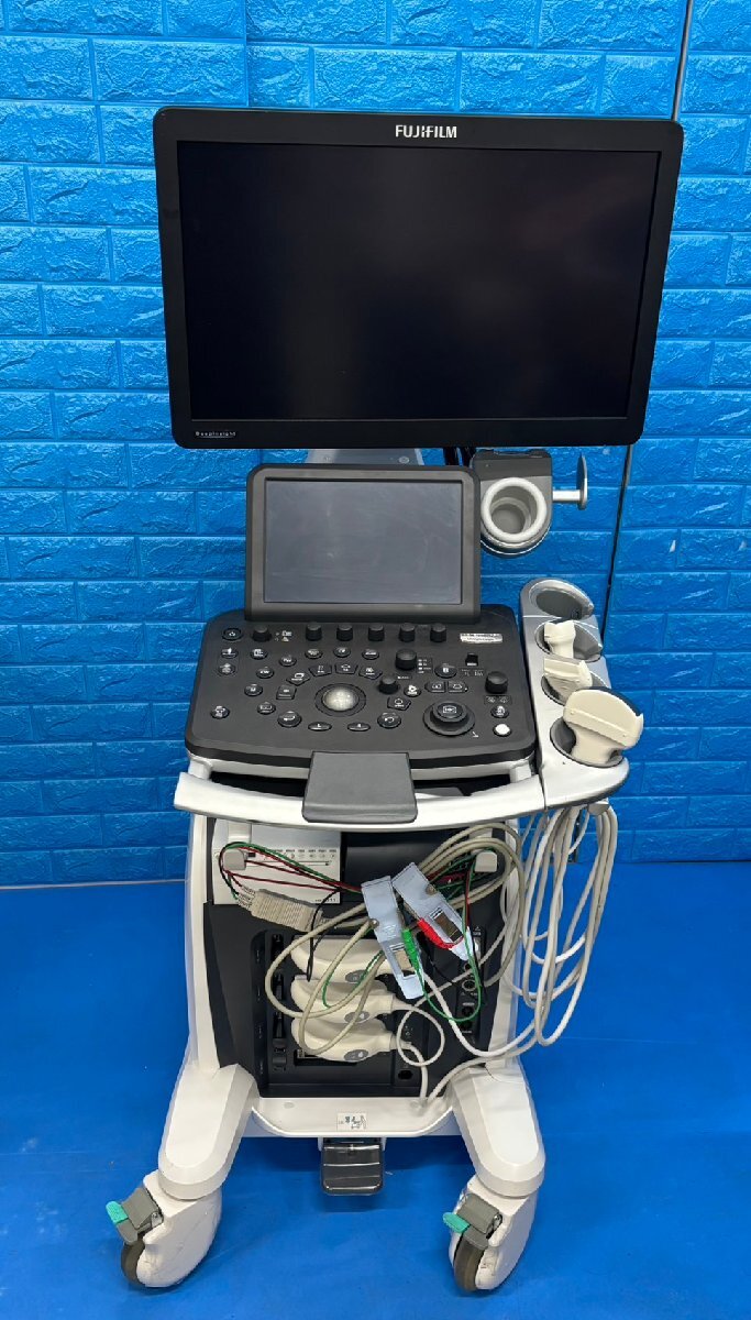 FUJIFILM ARIETTA 650 DeepInsight Ultrasound Diagnostic System [k1242268988]
