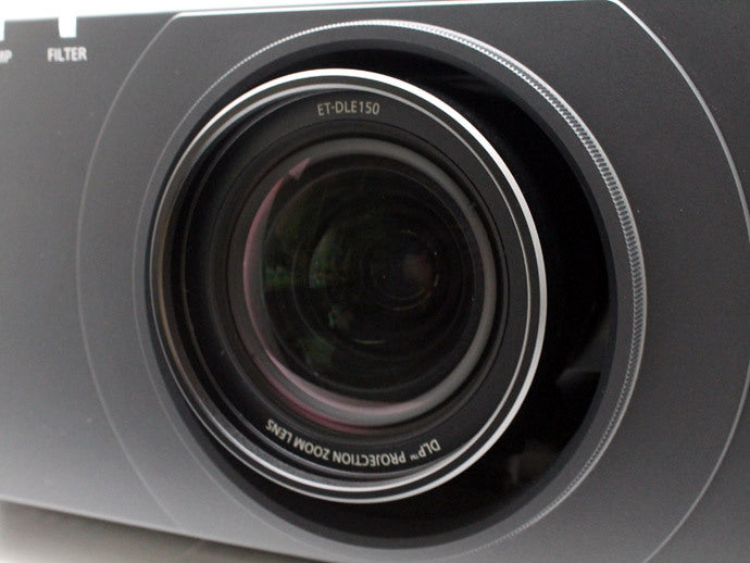 Panasonic PT-DX820JLB Projector 8,200lm DLP ET-DLE150 Lens [k1195315397]