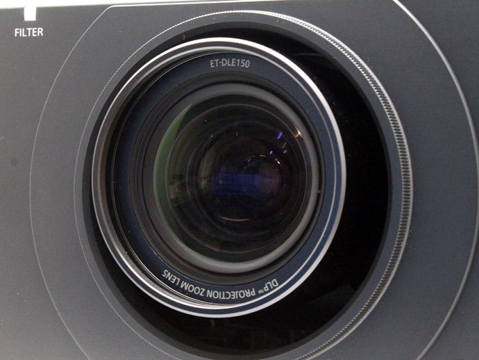 Panasonic PT-DX820JLB DLP Projector 8200lm with ET-DLE150 Lens [o1228114662]