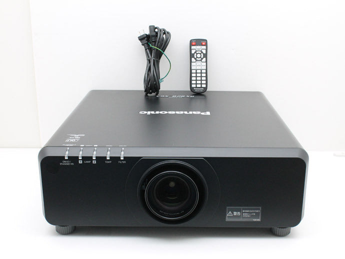 Panasonic PT-DX820JLB 1-Chip DLP Projector 8200lm with ET-DLE150 Lens [l1239636283]