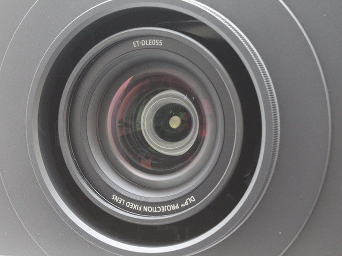 Panasonic PT-DX820JLB 1-Chip DLP Projector 8200lm with ET-DLE055 Lens [1239622293]