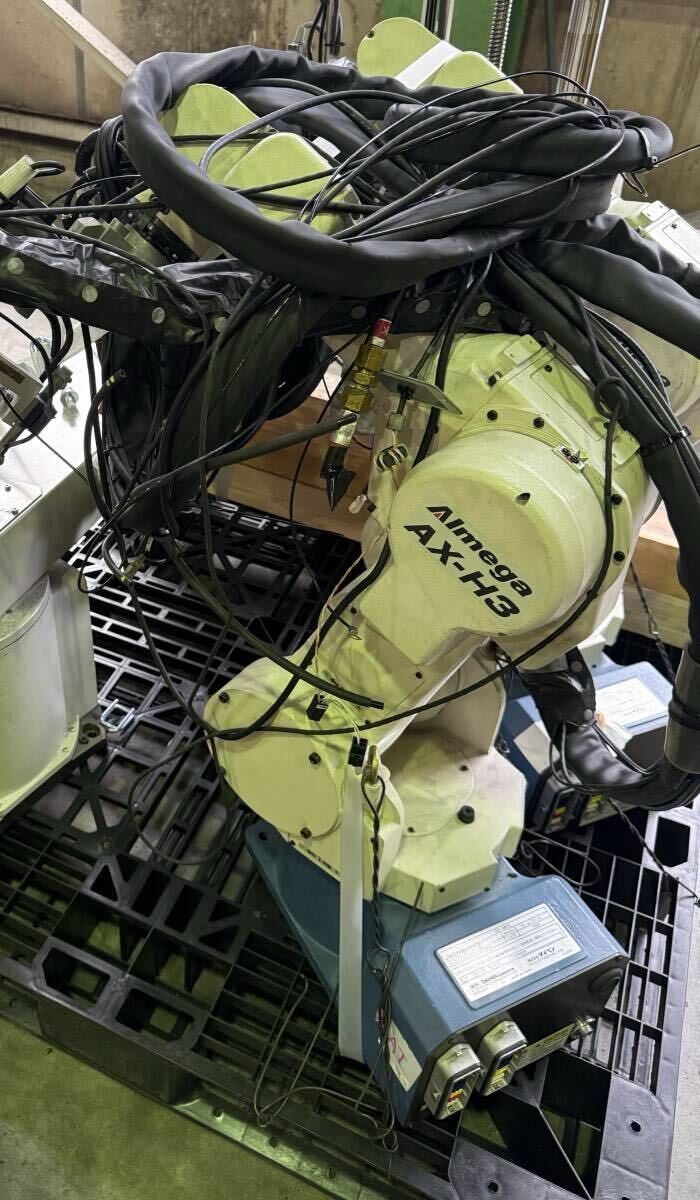 Daihen DA300P Industrial Welding Robot 3 Units [d1240694839]