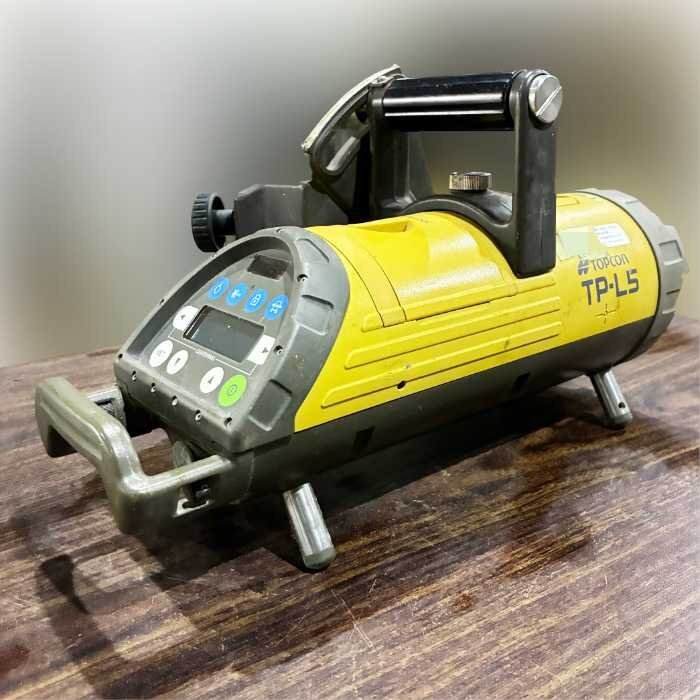 Topcon TP-L5GV Pipe Laser with Remote and Case [c1250218370]