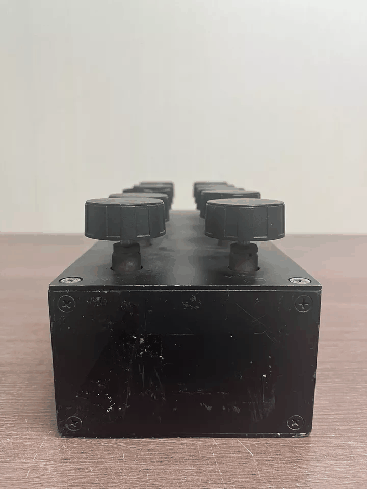 Wainwright Instrument WRCT1900/2200-5/40-10SSK Tunable Band Reject Filter 21 pcs [m1168678743]
