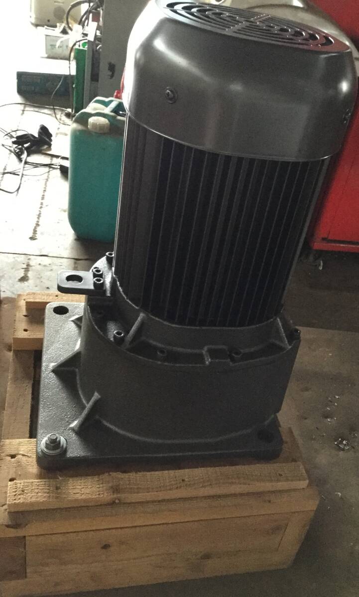 Mitsubishi Electric GM-D DP Gear Motor 3.7kW 4P 3-Phase (as-is) [x1249817026]
