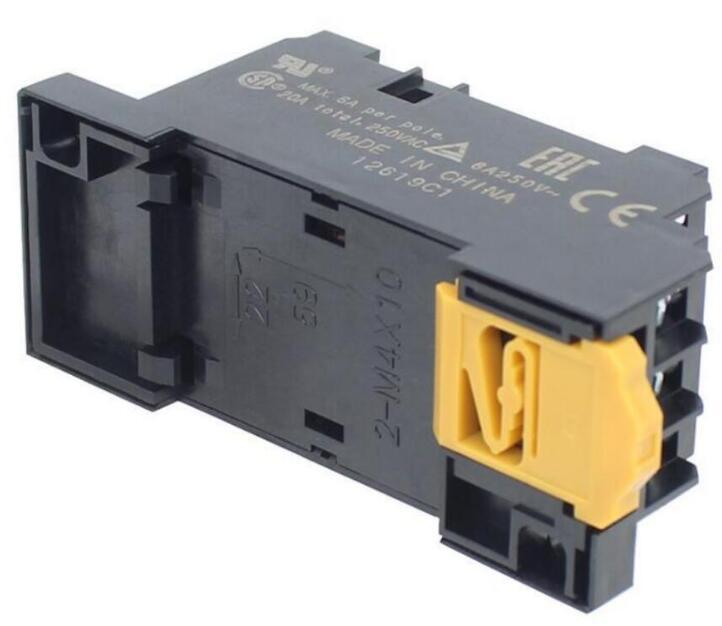 OMRON PYFZ-14-E Surface Connection Socket Set of 500 Pieces [n1058514379]