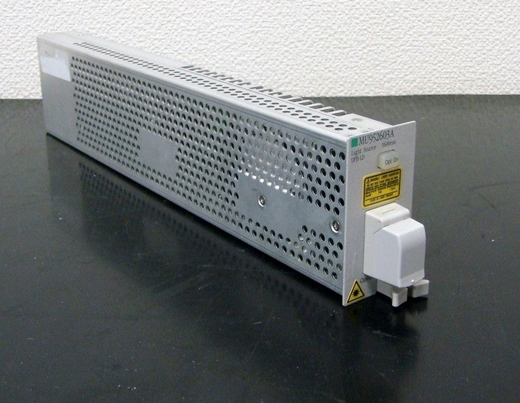 ANRITSU MU952603A Optical Source 1581-1585nm 7dBm SM [s1048620920]