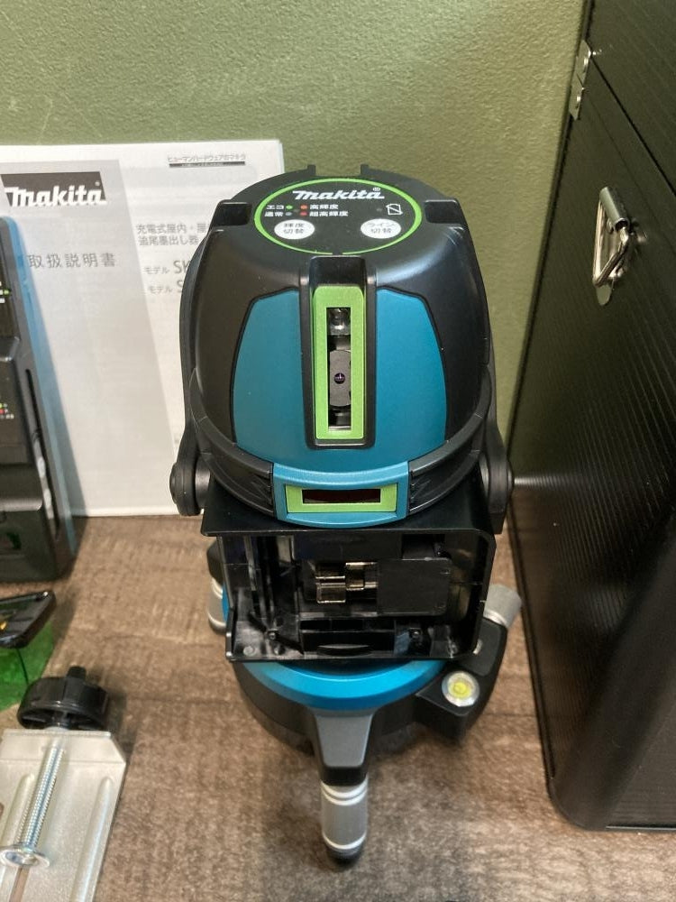 Makita SK507GDZN Indoor and Outdoor Tracking Leveler [j1185007805]