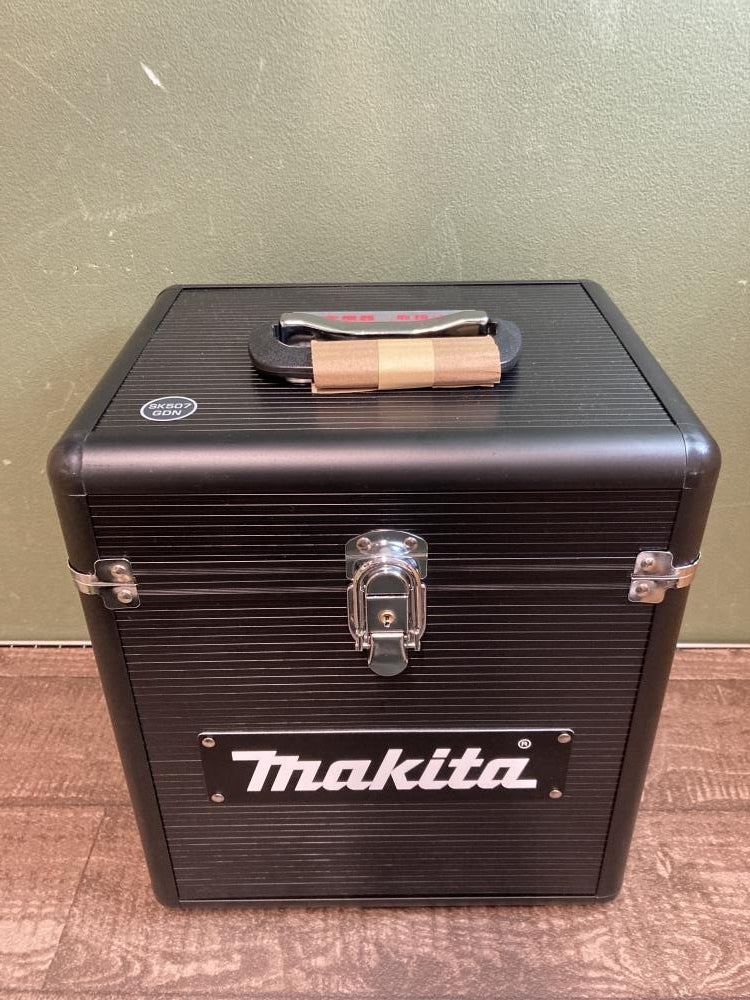 Makita SK507GDZN Indoor and Outdoor Tracking Leveler [j1185007805]