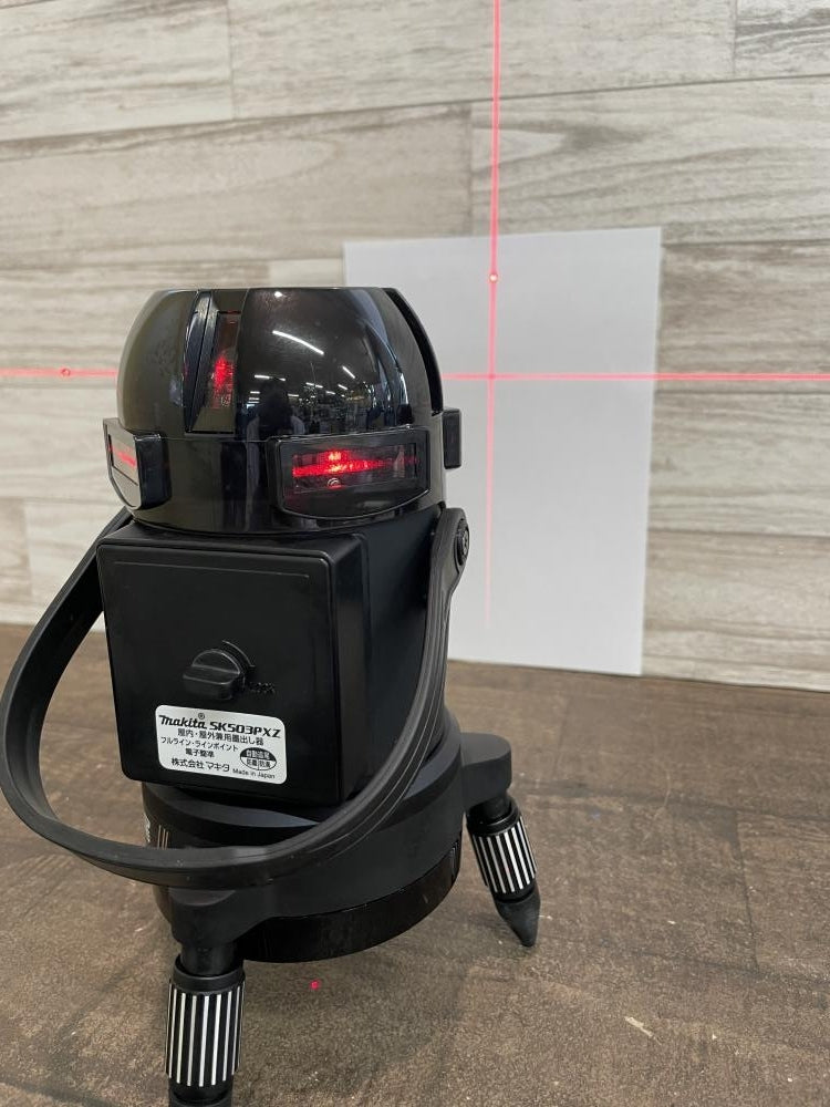Makita SK503PXZ Laser Level with Automatic Tracking, Light Receiver, Tripod and Tilted Head [v1198644997]