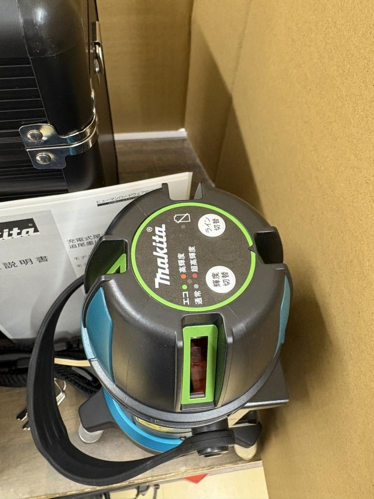 Makita SK507GDZN Rechargeable Indoor and Outdoor Tracking Leveler [l1199158117]