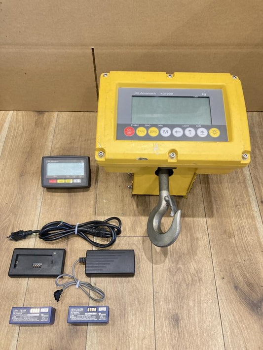 JFE Advantech ATHW-1BP Waterproof Crane Scale 1000kg Hand Display Included [k1220327440]
