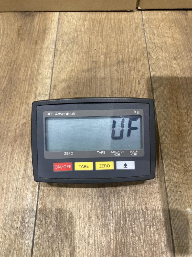 JFE Advantech ATHW-1BP Waterproof Crane Scale 1000kg Hand Display Included [k1220327440]