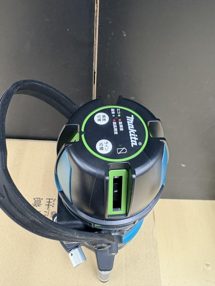 Makita SK507GDZN Rechargeable Indoor Outdoor Tracking Laser Marker [k1220435255]