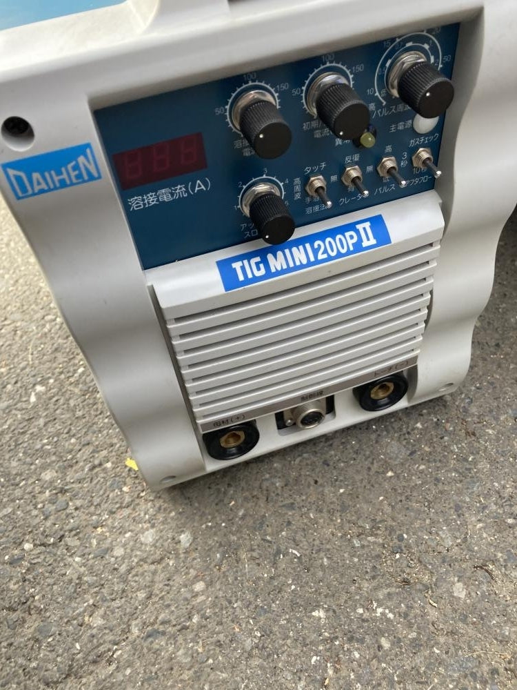 Daihen VRTPM-202 DC TIG Welder with V-F22AR Controller (for parts or not working) [v1226909267]