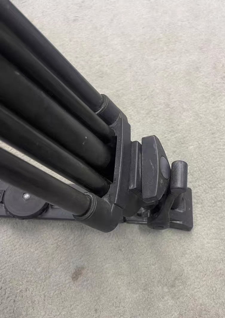 Vinten Vision100 Tripod Head with Carbon Fiber Tripod and Ground Spreader [k1235636977]