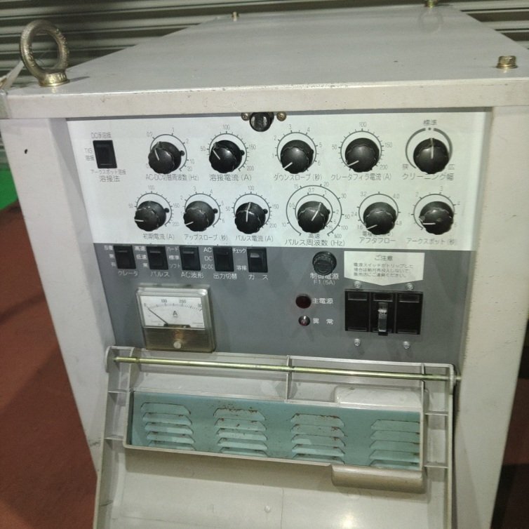 Daihen AVP-200 AC/DC TIG Welder with Torch [f1231609490]