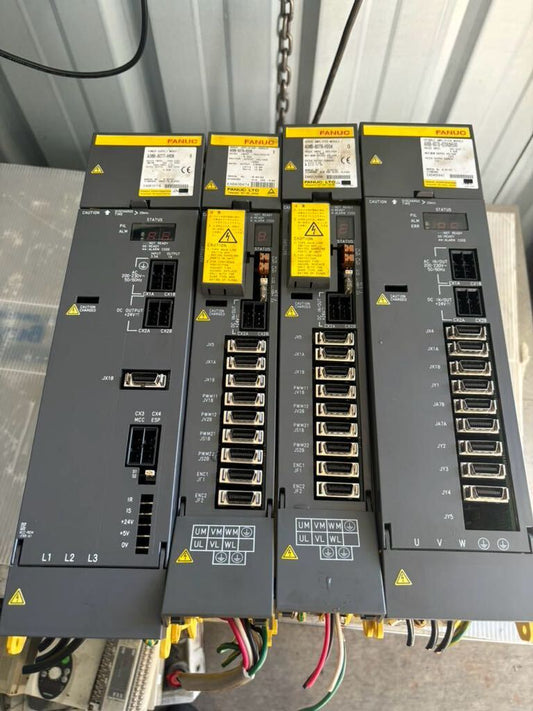 FANUC ff961 Servo Amplifier 4 pcs [x1152367727]