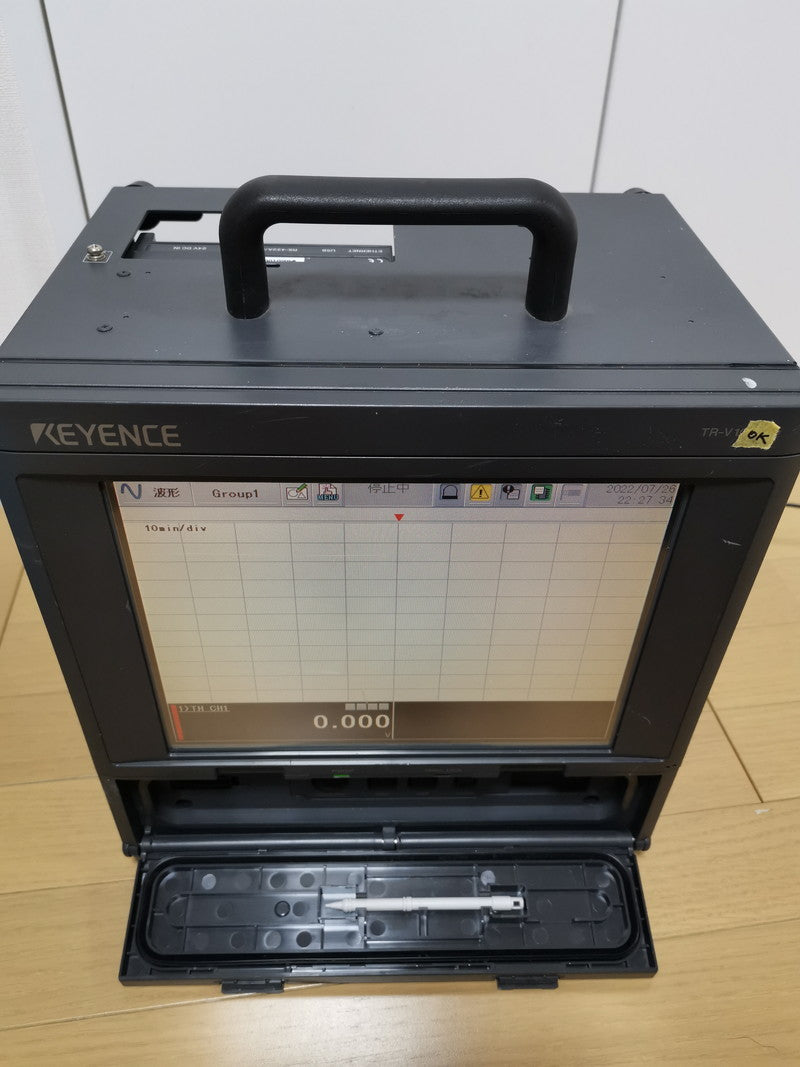 Keyence TR-V1050 TR-TH08 10-inch Portable Touch Data Recorder [r1060676154]
