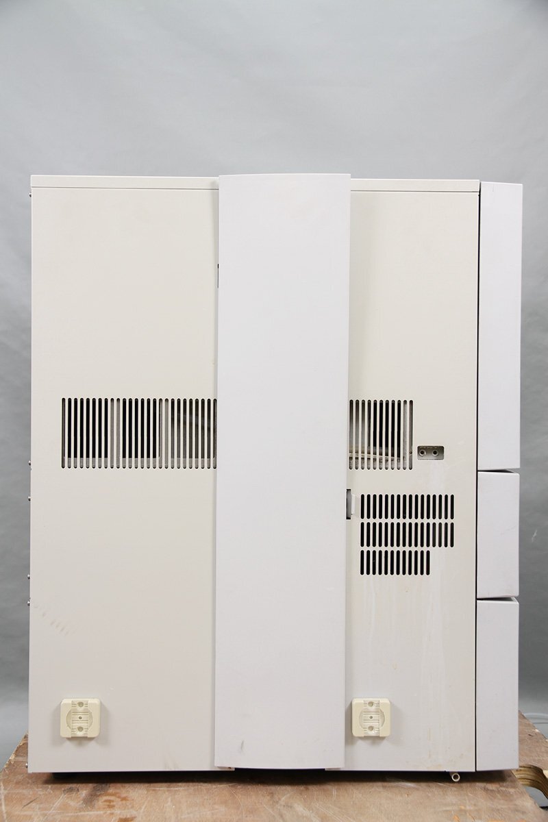Shimadzu LC-2010C HT Liquid Chromatograph (for parts or not working) [t1246778433]